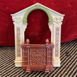 Fisher Price 2008 Loving Family Grand Mansion Replacement PARTS:‎ Balcony Arch